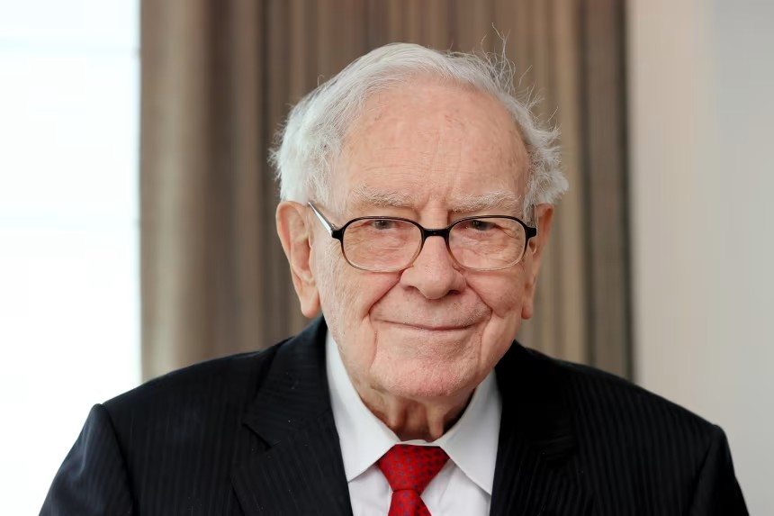Buffett nhấn mạnh rằng khi “thần đèn đã thoát khỏi chai”, con người không thể dễ dàng quay ngược lại như những cuộc khám phá trong lịch sử.