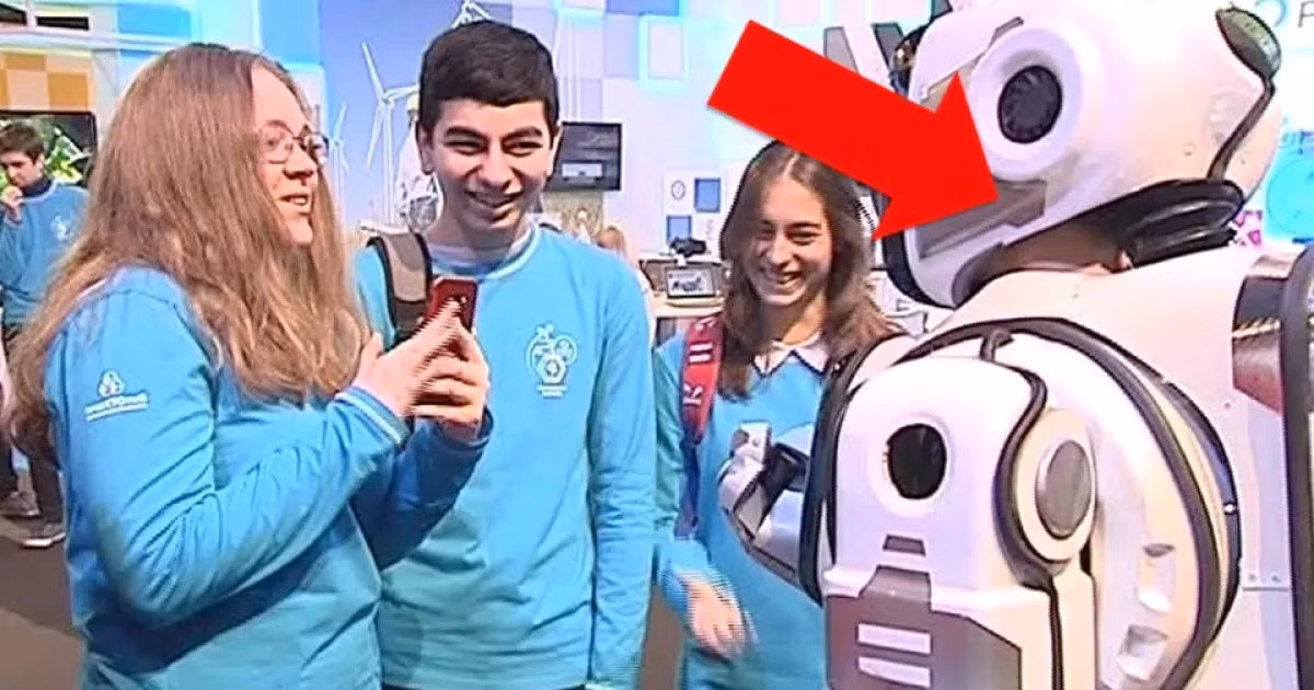 Sự cố gợi nhớ vụ bê bối năm 2018 với “robot giả” Boris tại Yaroslavl.