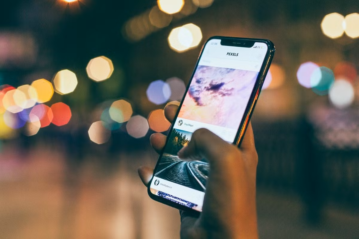 Chuyên gia khuyến cáo không nên lưu thông tin nhạy cảm trong ảnh, kể cả ảnh chụp màn hình.