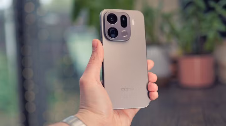 Oppo Find X9 Pro: điện thoại có camera tốt nhất, chụp ảnh tuyệt đẹp trong mọi điều kiện ánh sáng, pin 7.500 mAh.