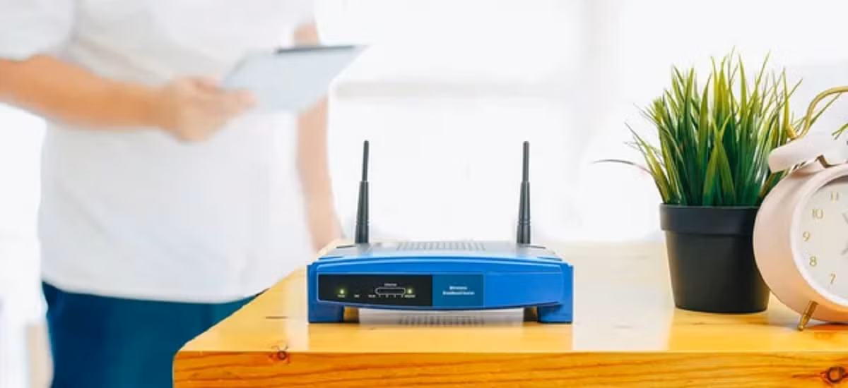 Đặt router ở trung tâm, thoáng đãng giúp sóng lan tỏa đều và hạn chế bị che khuất.