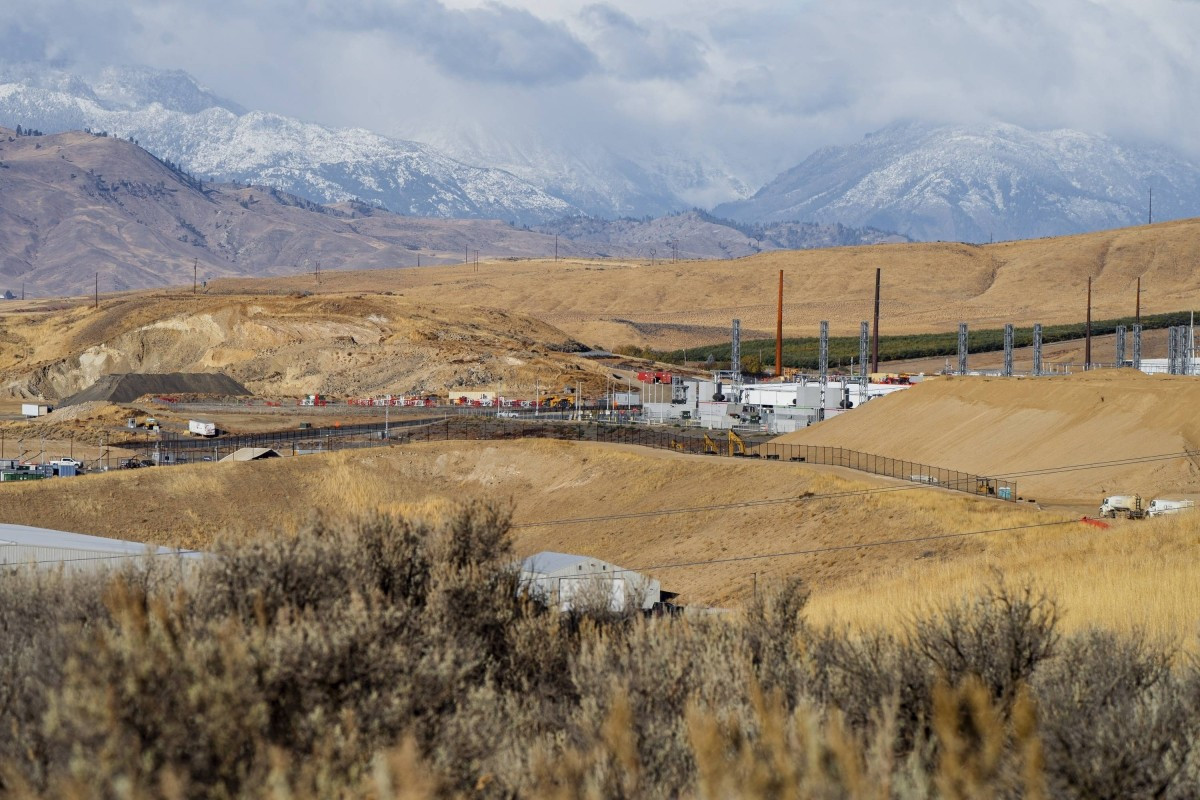 Người dân lo ngại họ đang phải "trả hộ" cho các tập đoàn công nghệ khổng lồ.