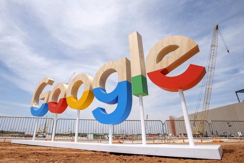 Google cam kết thành lập Quỹ Tác động Năng lượng 30 triệu USD để hỗ trợ cộng đồng.