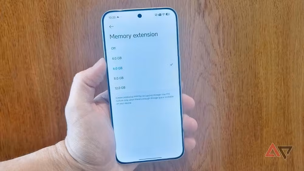 Một mẹo ít người biết là nên tắt tính năng RAM ảo (RAM Boost), bởi trên thực tế, tính năng này đôi khi khiến hệ thống hoạt động chậm và kém ổn định hơn.(Ảnh: Android Police)