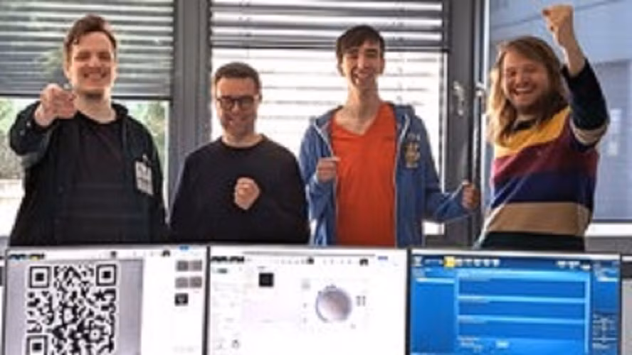 Các chuyên gia cho rằng công nghệ này có thể giúp tích hợp mã vào vật liệu vi mô hoặc thiết bị y tế.