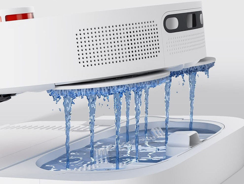 Để khắc phục, người dùng cần giặt giẻ lau sau mỗi lần sử dụng, phơi khô và vệ sinh bình nước thường xuyên.