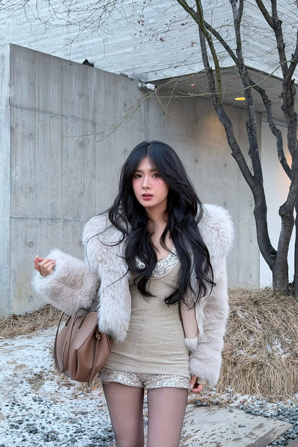 Nhiều fan nhận xét Quỳnh Alee ngày càng trưởng thành, mặn mà hơn nhưng vẫn giữ được nét dễ thương quen thuộc.