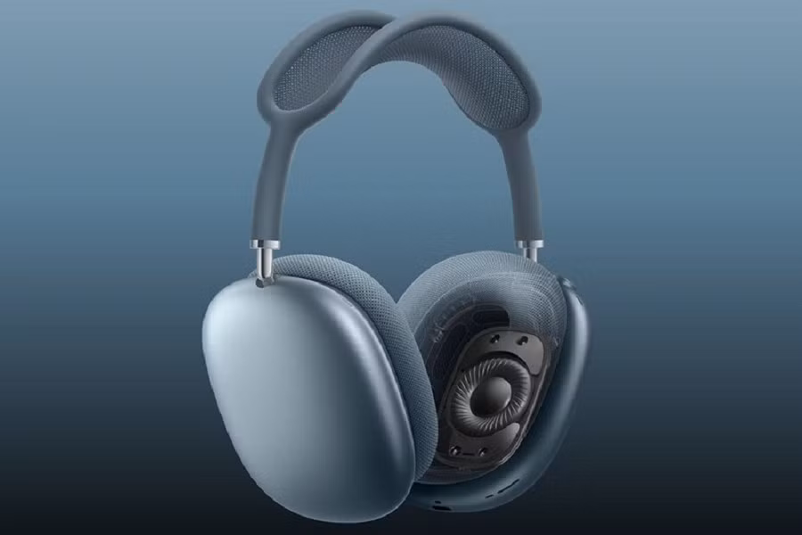 2. Apple AirPods Max sở hữu trình điều khiển riêng, hỗ trợ âm thanh không gian cá nhân hóa.