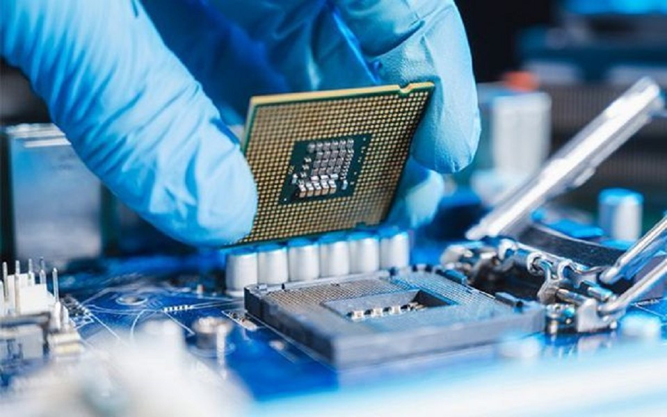 Công nghệ 2nm sử dụng cấu trúc transistor nanosheet, giúp cải thiện mạnh hiệu năng và tối ưu mức tiêu thụ năng lượng.