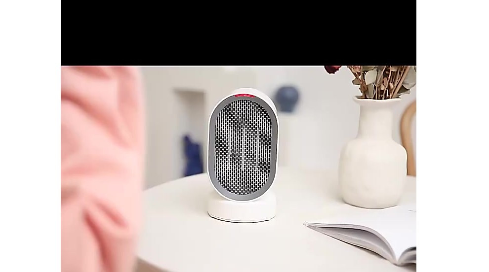 Nhiều mẫu máy sưởi để bàn hiện nay còn tích hợp chế độ quạt mát, cho phép sử dụng quanh năm thay vì chỉ mùa lạnh.