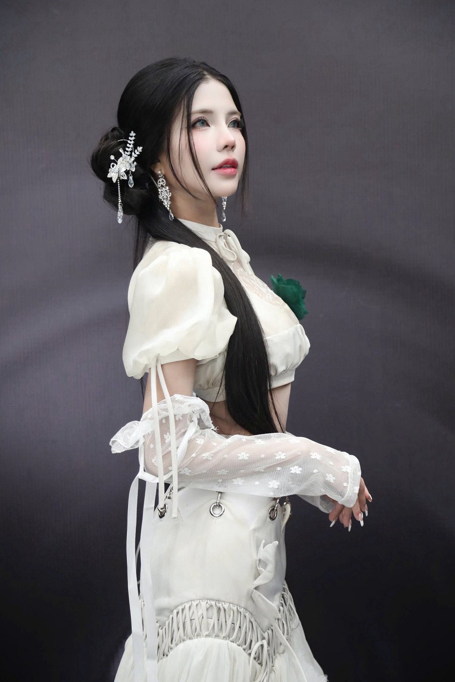 Nhiều fan nhận xét thần thái của Mai Dora ngày càng mặn mà, cuốn hút hơn so với thời còn gắn bó cùng VCS.