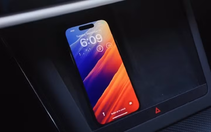 Tuy nhiên, các mẫu cũ hơn iPhone 14 Pro thường nhanh chóng giảm hiệu năng. (Ảnh: Supercar Blondie)