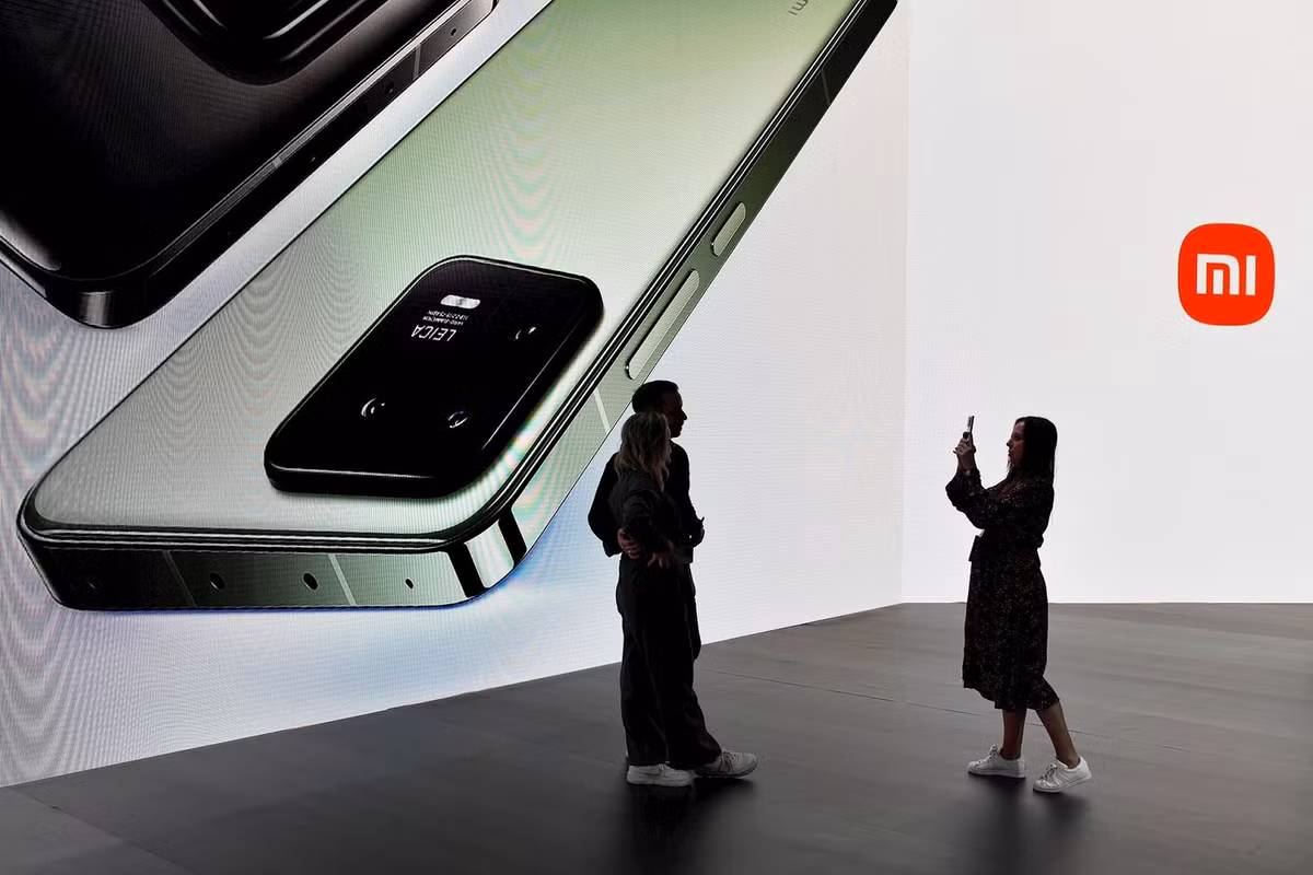 Người dùng Việt Nam đặc biệt yêu thích Xiaomi vì họ có thể sở hữu thiết bị đẹp, mạnh mẽ và mang cảm giác “sang” mà không tốn quá nhiều tiền.