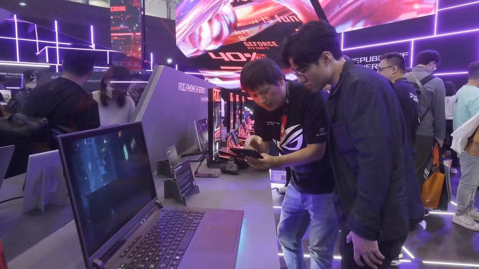 Thị trường công nghệ toàn cầu đang đối mặt với tình trạng khan hiếm RAM nghiêm trọng do nhu cầu bùng nổ từ các chip trí tuệ nhân tạo.