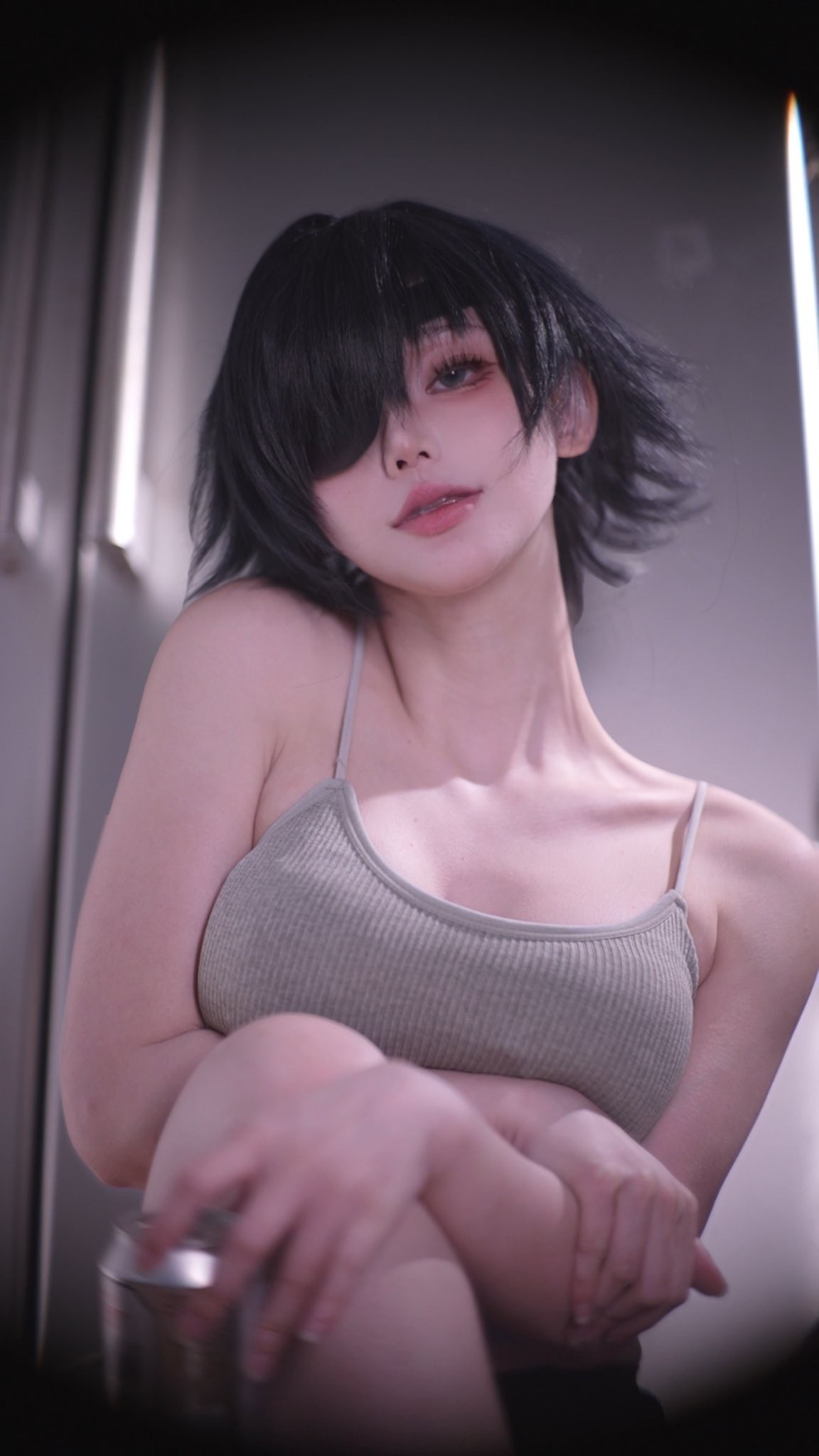 Cảnh xx_xning ngâm mình trong bồn tắm, kết hợp biểu cảm cuốn hút khiến cộng đồng mạng không khỏi xuýt xoa.