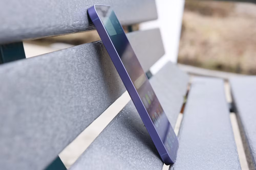 Các tính năng Galaxy AI như Circle to Search, phiên dịch trực tiếp hay trợ lý ghi chú đều hoạt động mượt mà.