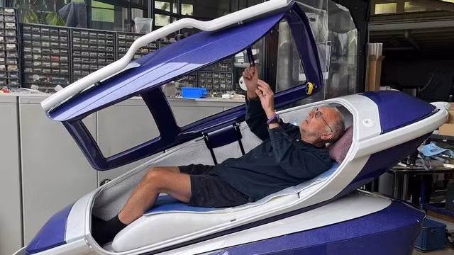 Nếu AI xác nhận minh mẫn, buồng sẽ mở khóa trong 24 giờ, sau đó tự hủy nếu không được kích hoạt.