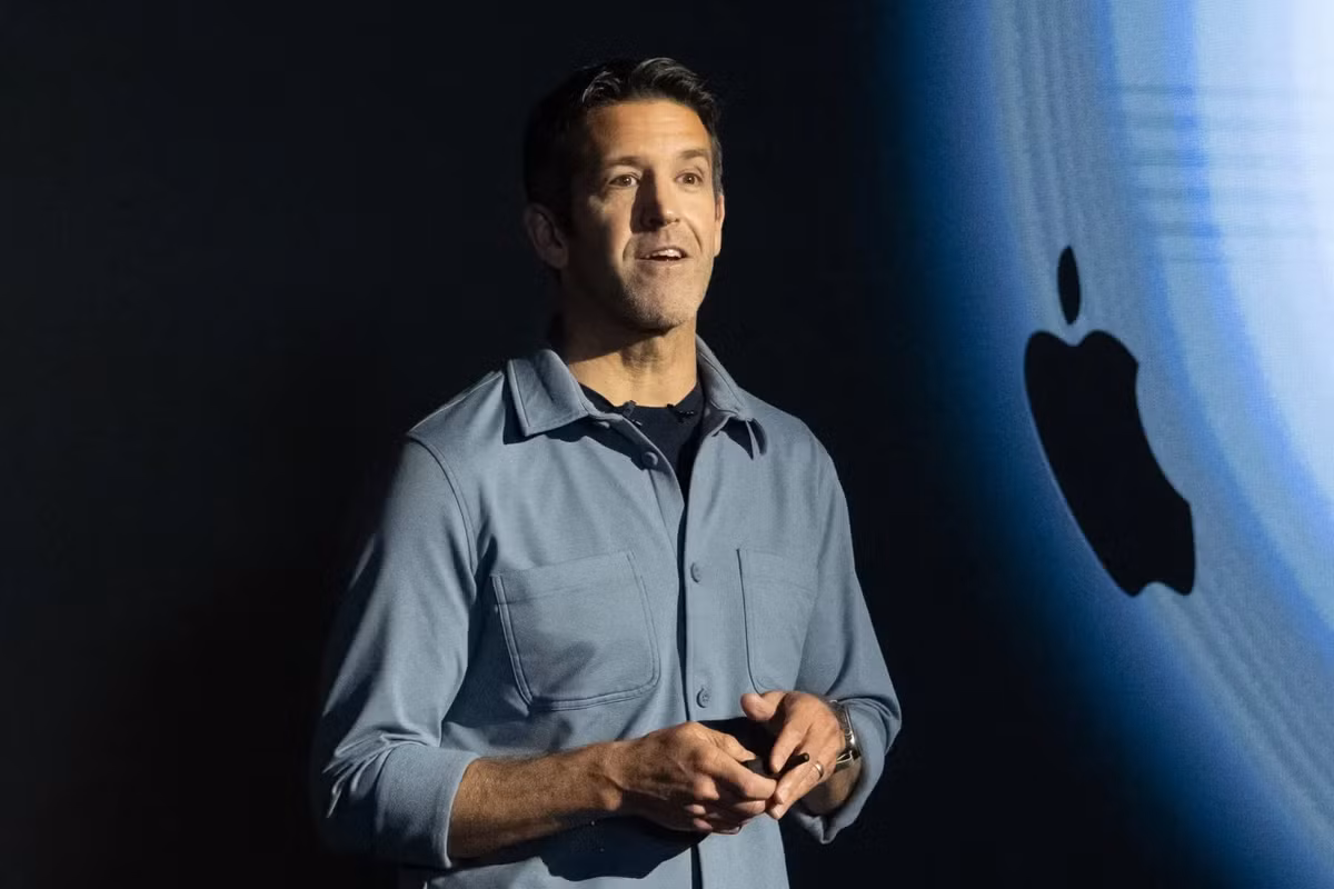 Dù vậy, với nền tảng tài chính vững mạnh và quyền lực đàm phán vượt trội, Apple vẫn được đánh giá có khả năng duy trì vị thế dẫn đầu, nhưng việc giữ vững “đỉnh cao” trong bối cảnh hiện tại sẽ là bài toán khó nhất mà tân CEO phải giải quyết.