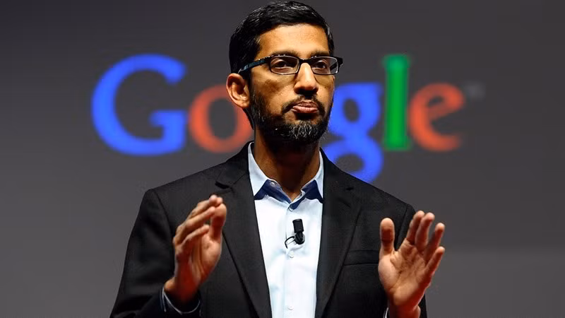 Để phản đòn, Google nhanh chóng tái cấu trúc nội bộ và tung Gemini 3 với những đánh giá tích cực, đồng thời tích hợp thẳng vào Search từ ngày đầu.