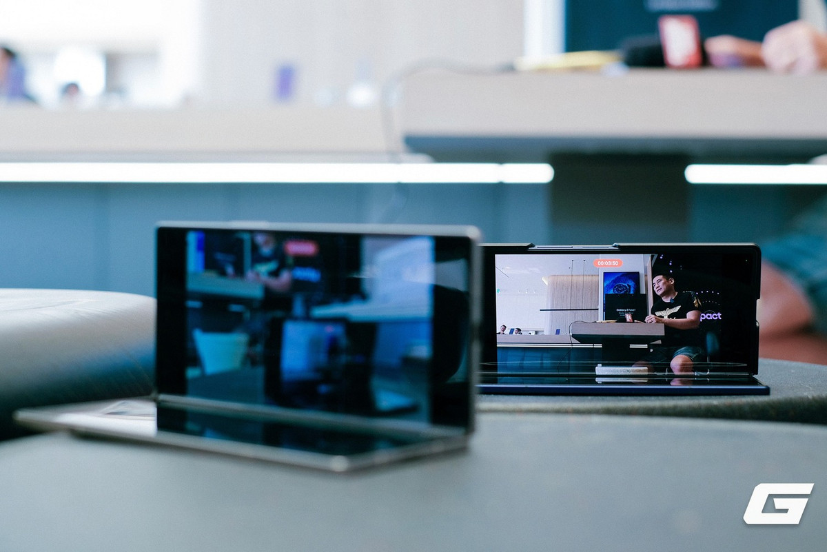 Cả hai đều có chip đầu bảng nhưng cách tận dụng phần cứng khác biệt dẫn đến trải nghiệm khác nhau.(Ảnh: Genk)