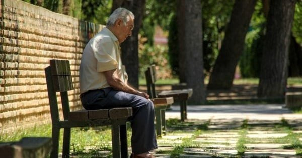 Khi bệnh tật đến, nằm trong bệnh viện nhìn hóa đơn viện phí chồng chất, ông Cường mới thấm thía giá trị của hai chữ "chuẩn bị". Lúc ấy, hối hận đã quá muộn. Ảnh minh họa