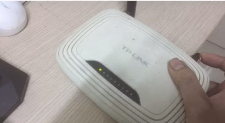 Các mẫu router như TL-WR841N hay WR740N không chỉ có giá chỉ từ vài trăm nghìn đồng mà còn nổi tiếng bền bỉ, hoạt động ổn định trong điều kiện nóng ẩm và dễ cài đặt với người dùng không chuyên.