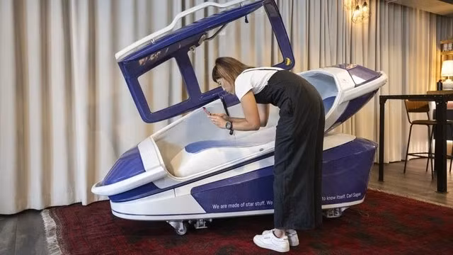 Cơ chế này khiến nhiều chuyên gia lo ngại biến quyết định sinh tử thành quy trình kỹ thuật lạnh lùng.