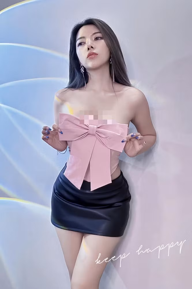 Nhan sắc sắc sảo, thần thái tự tin giúp Ohsusu được ví như “tượng tạc không tuổi”.