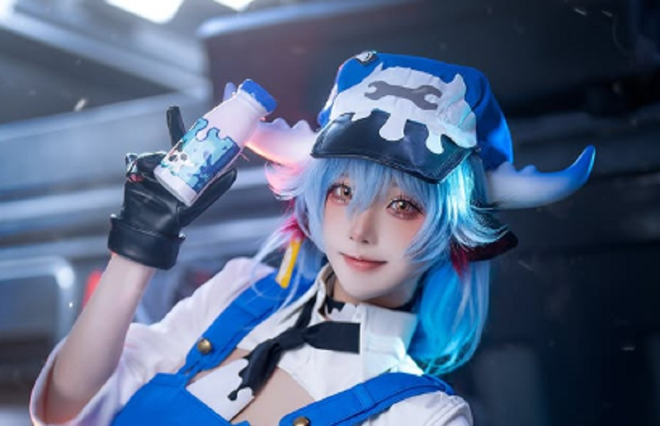 Những bộ ảnh cosplay của cô thường xuyên đạt hàng trăm nghìn lượt thích, giúp cô được mệnh danh là “coser siêu vòng 1”.