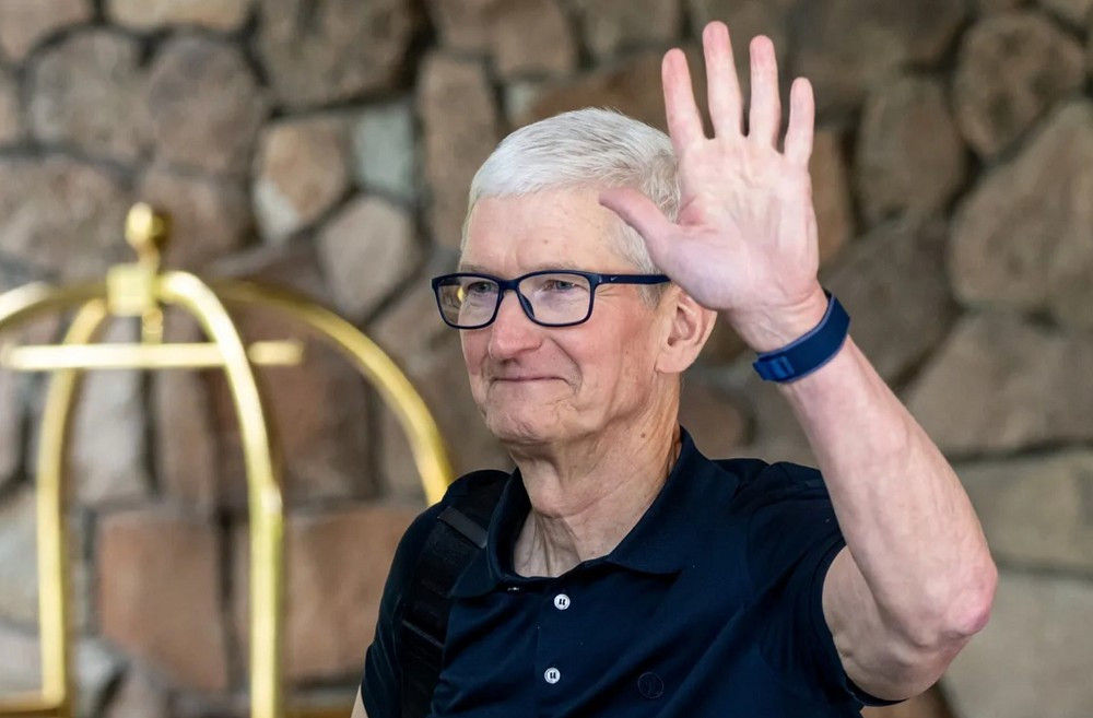 Dù giàu có, Cook vẫn chỉ đứng thứ 7 trong danh sách CEO lương cao nhất nước Mỹ.