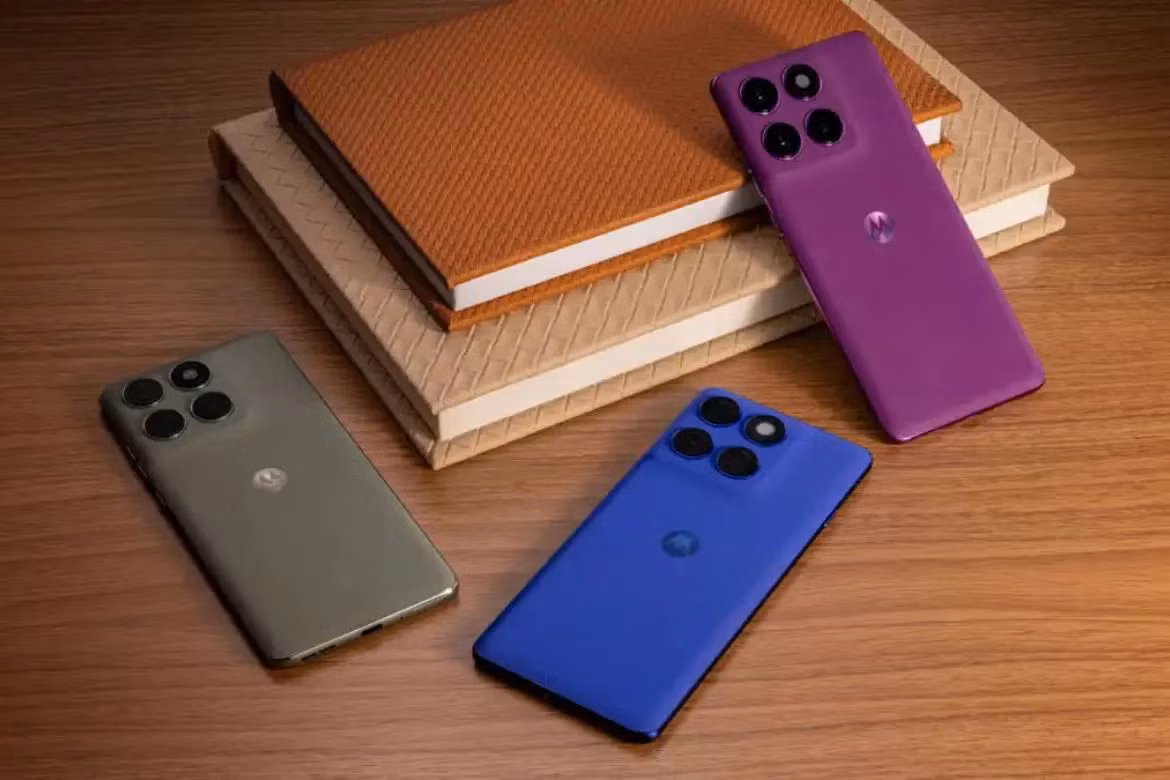 4. Motorola Edge 60 Pro có màn POLED cong sáng 4.000 nits, ba camera mạnh mẽ và pin 6.000 mAh, cam kết cập nhật phần mềm đến 2029.