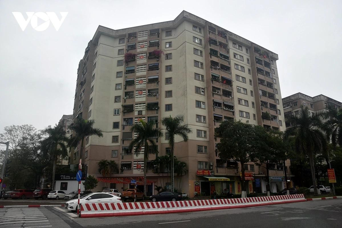 Việc thành phố Hà Nội xác lập đơn giá cụ thể được kỳ vọng sẽ tăng tính minh bạch trong quản lý tài sản công, đồng thời tạo điều kiện để các hộ kinh doanh và doanh nghiệp nhỏ tiếp cận mặt bằng thương mại phù hợp.