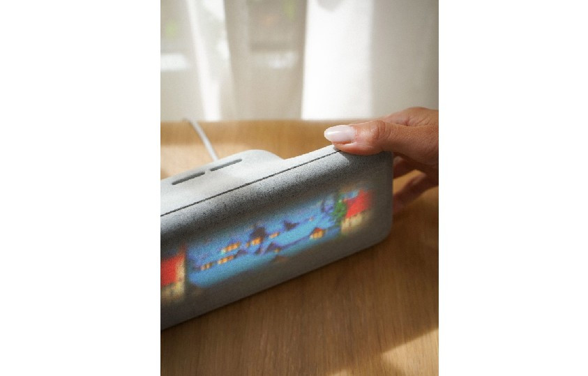 Hình ảnh tạo ra mang phong cách hạt mờ, gợi nhớ đến thế giới tiềm thức đầy huyền ảo.