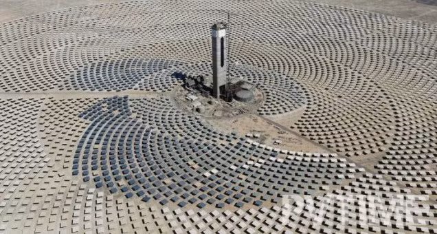 Thiết kế kính ngũ giác tiết kiệm vật liệu, theo dõi mặt trời chính xác, tối ưu diện tích sử dụng đất.(Ảnh: PVTIME)