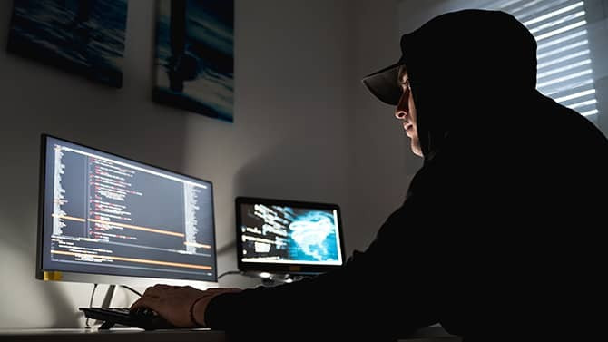 Người dùng được khuyến nghị luôn cập nhật hệ điều hành và ứng dụng để giảm thiểu rủi ro.