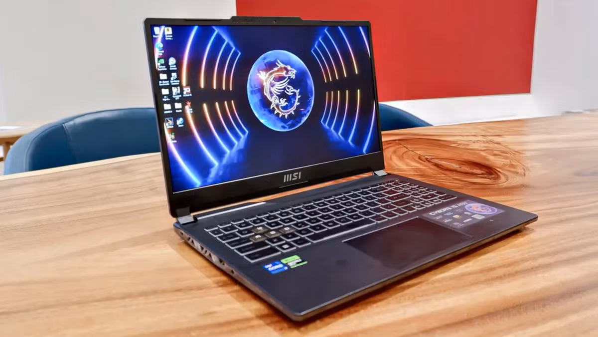 2. MSI Cyborg 15 là laptop chơi game giá rẻ nổi bật với GPU RTX 4050 và màn hình 144Hz siêu mượt.