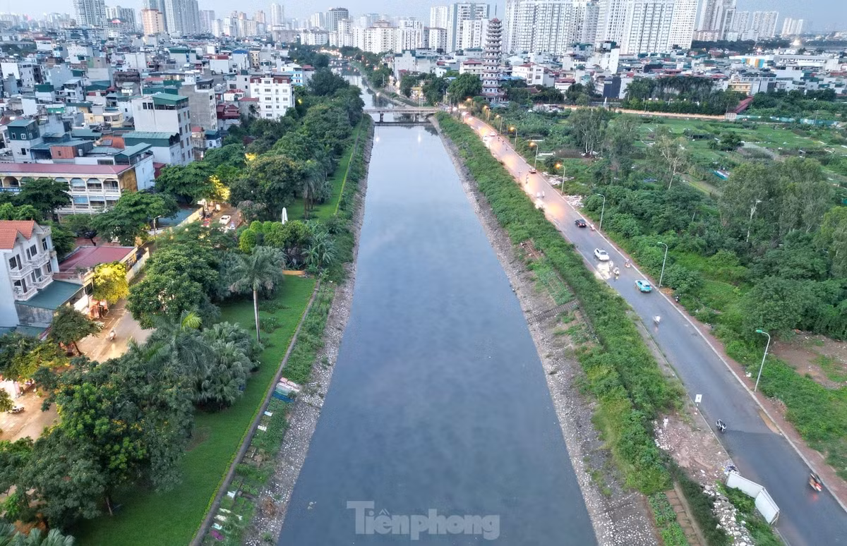 Theo tiến độ thành phố Hà Nội yêu cầu, trong tháng 8/2025, công trình đập tràn sẽ xong, từ tháng 9/2025 việc lấy nước vào sông Tô Lịch sẽ được thực hiện.