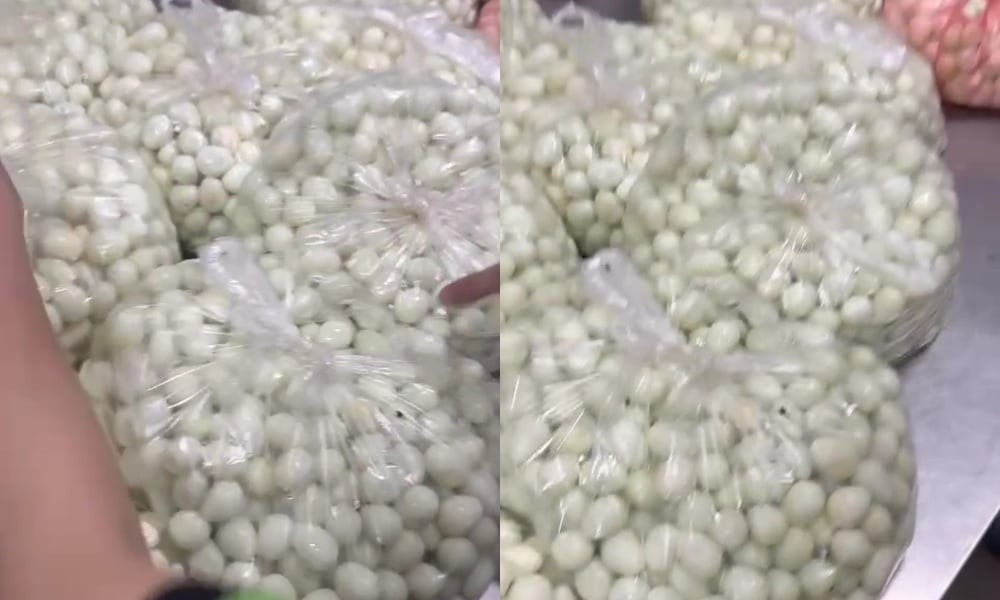 Trứng cút được đưa vào Trường Tiểu học Cự Khê bị phụ huynh phát hiện có mùi ôi thiu.