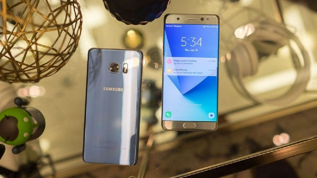 Vụ việc nghiêm trọng đến mức Galaxy Note 7 bị liệt vào danh sách cấm bay vĩnh viễn của Cục Hàng không Liên bang Mỹ (FAA) và Cục An ninh vận tải Hoa Kỳ (TSA).