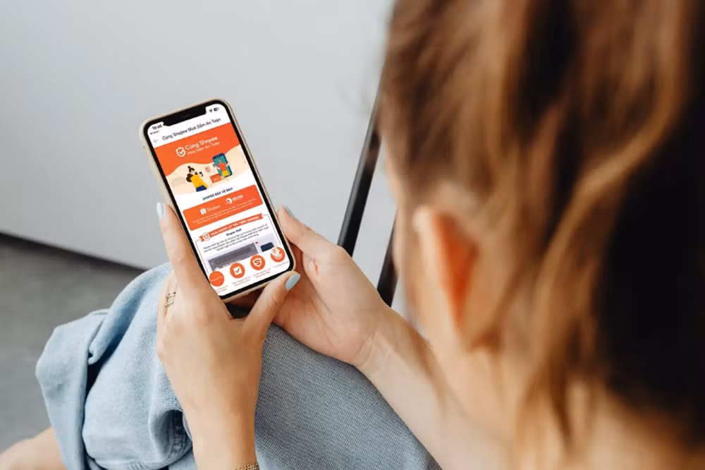 Các chuyên gia khuyến cáo người tiêu dùng nên tỉnh táo, tránh để ảo giác miễn phí khiến chi tiêu vượt kế hoạch.s