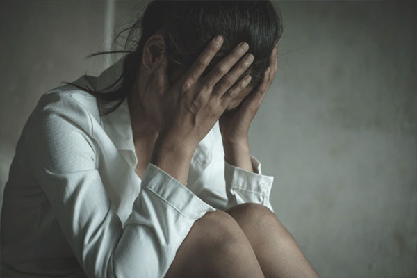 Vì một tin nhắn, chồng đã biến phòng ngủ thành địa ngục Vi mot tin nhan, chong da bien phong ngu thanh dia nguc