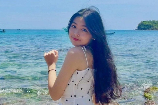 Học cách chọn đồ đi biển tỏa sáng của con gái MC Quyền Linh - Hình 10 Hoc cach chon do di bien toa sang cua con gai MC Quyen Linh-Hinh-10