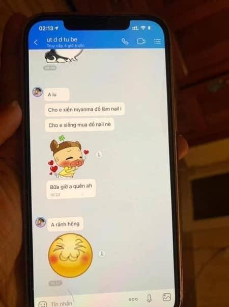 Chồng lén lút điện thoại, vợ hack FB mới ngã ngửa 'người yêu cũ' - Hình 2 Chong len lut dien thoai, vo hack FB moi nga ngua 'nguoi yeu cu'-Hinh-2
