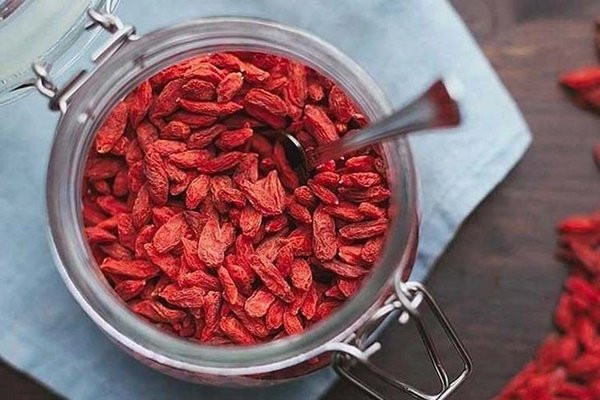 Thêm kỷ tử vào nước nóng uống buổi sáng, gặt hái 5 lợi ích - Hình 2 Them ky tu vao nuoc nong uong buoi sang, gat hai 5 loi ich-Hinh-2