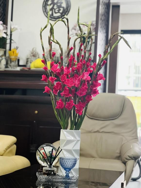 Bà xã nghệ sĩ Công Lý decor góc ban công cực đẹp - Hình 10 Ba xa nghe si Cong Ly decor goc ban cong cuc dep-Hinh-10