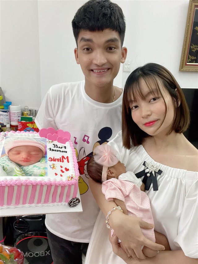 Thích “tag” tên chồng trên MXH, vợ Mạc Văn Khoa bị mỉa mai - Hình 4 Thich “tag” ten chong tren MXH, vo Mac Van Khoa bi mia mai-Hinh-4