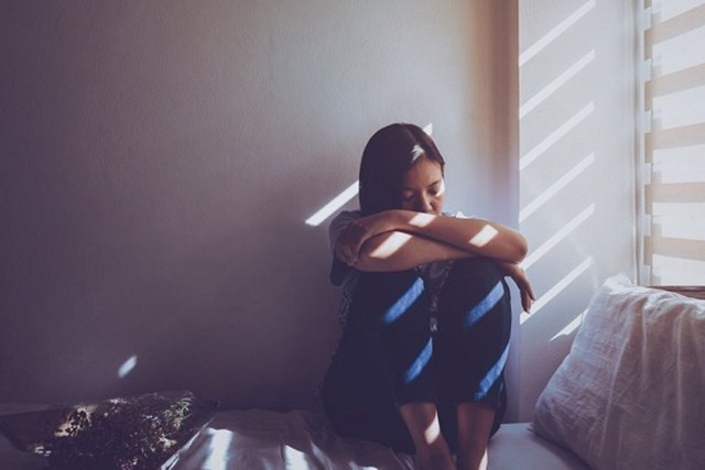 Em chồng bỗng tặng khuyên tai, tôi không ngờ rơi vào cái bẫy tủi nhục - Hình 2 Em chong bong tang khuyen tai, toi khong ngo roi vao cai bay tui nhuc-Hinh-2