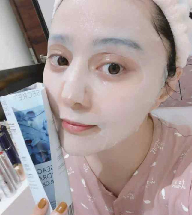 Sao Hoa ngữ livestream: Người 'chốt đơn' 30 tỷ, kẻ bán 10 căn hộ - Hình 4 Sao Hoa ngu livestream: Nguoi 'chot don' 30 ty, ke ban 10 can ho-Hinh-4