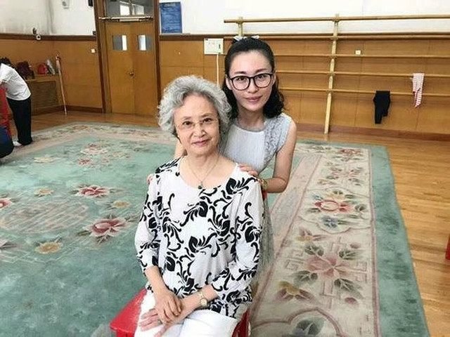 Cuộc đời bí ẩn của 'Bạch Cốt Tinh' nổi tiếng nhất màn ảnh - Hình 12 Cuoc doi bi an cua 'Bach Cot Tinh' noi tieng nhat man anh-Hinh-12