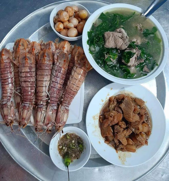 Mâm cơm ngon mắt của cậu bé 13 tuổi khiến dân mạng ngỡ ngàng - Hình 10 Mam com ngon mat cua cau be 13 tuoi khien dan mang ngo ngang-Hinh-10